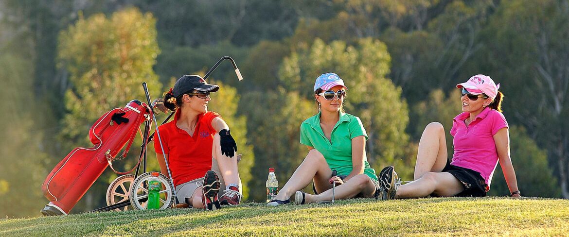 ladies-golf-slider.jpg